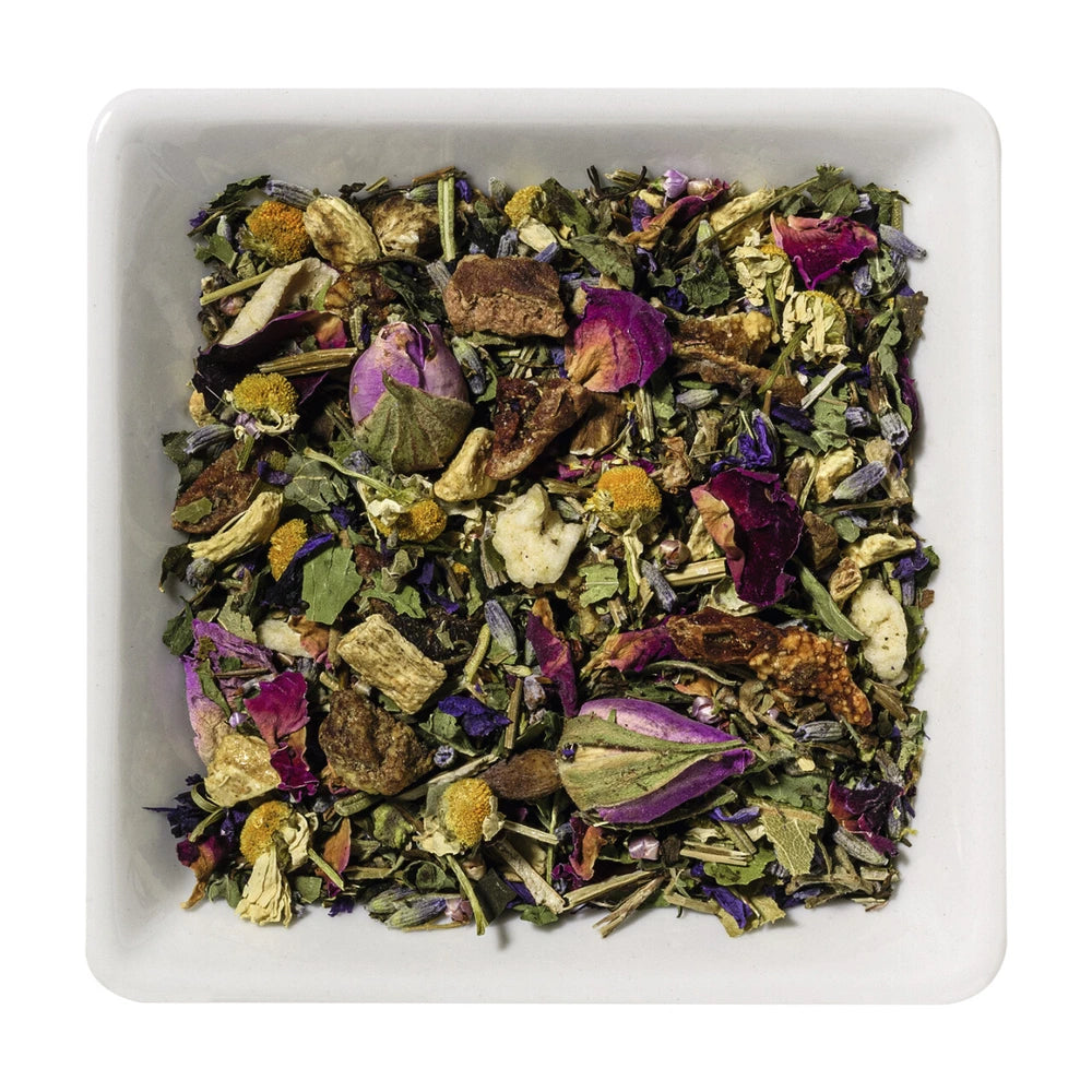 Basentee Blütenkräuter – Naturbelassene Kräuter-Früchteteemischung mit Zitronenmelisse & Lavendel