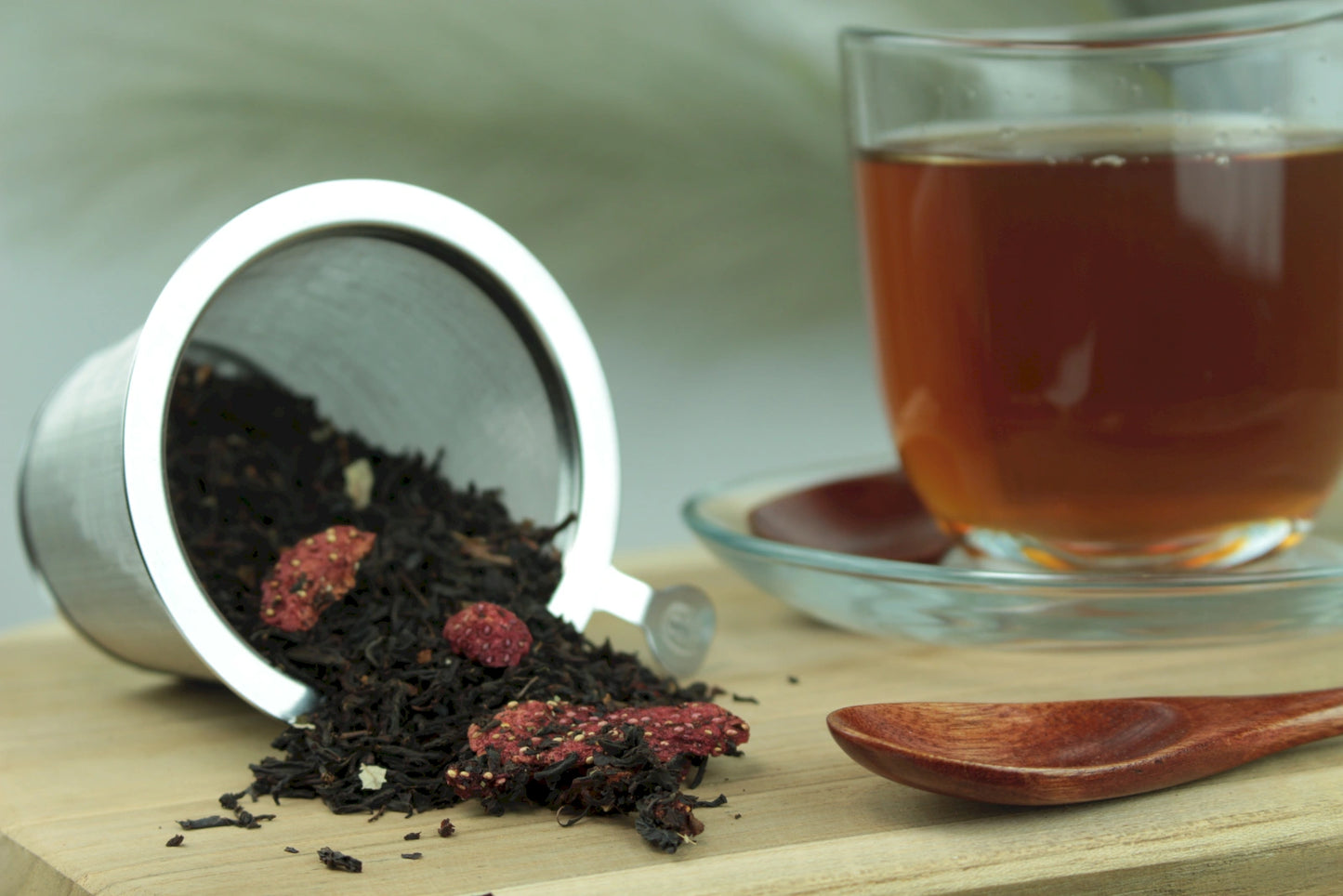 Erdbeer-Sahne – Aromatisierter Schwarztee mit Erdbeere & Sahne