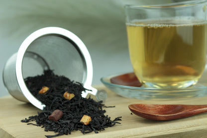 Büche de Noel – Aromatisierter Schwarztee mit Schokoladenstücken & Biskuit-Note