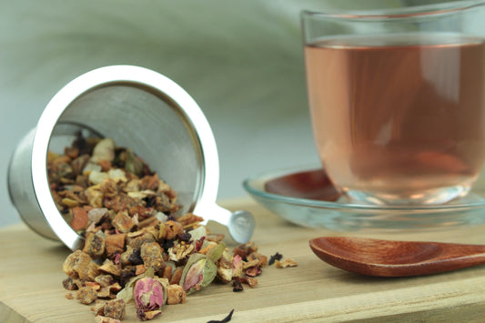 Feige Rosé – Aromatisierte Früchteteemischung mit Mandel & Rosenblüten
