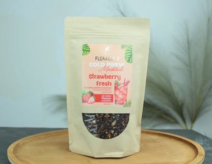 Cold Brew Strawberry Fresh – Fruchtige Erfrischung mit Erdbeere & Rhabarber