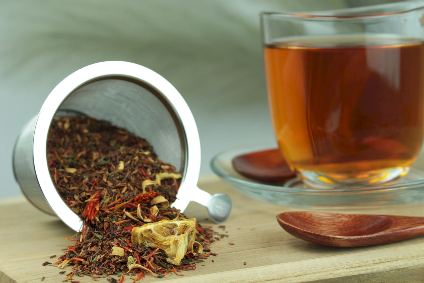 Orange-Grapefruit-Minze – Aromatisierte Rooibos-Teemischung mit Orangen, Zitrus & Krauseminze